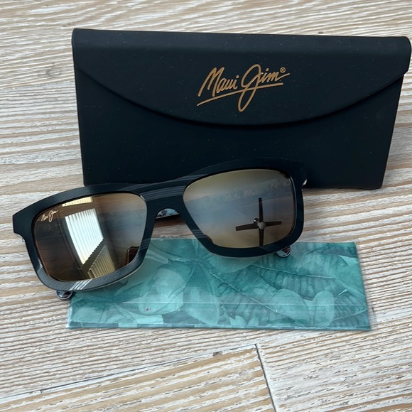 Box Maui Jim Sunglasses Hula Blues 
